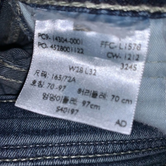 Levi’s Medium Wash Demi Curve Low Rise Skinny Jeans Tag 28 x 32 ( 30 X 30) - Picture 11 of 11